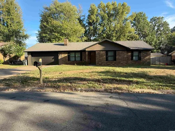 16 Whippoorwill Dr, Searcy, AR 72143