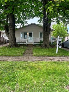 6848 Syracuse St, Taylor, MI, 48180