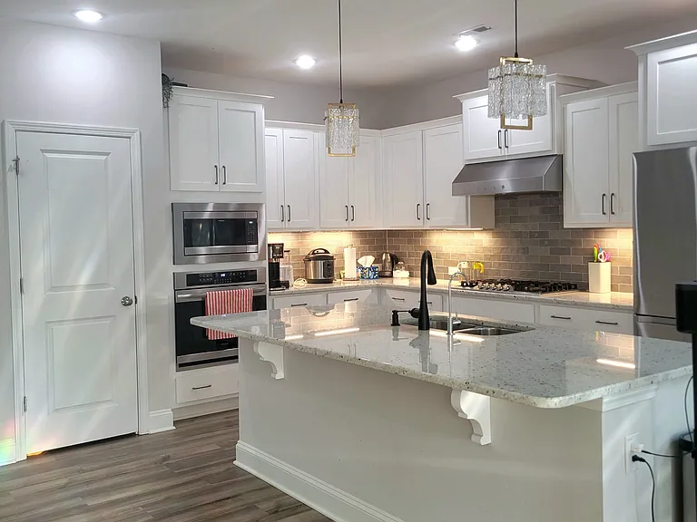 112 Roundview Ct — Photo 9