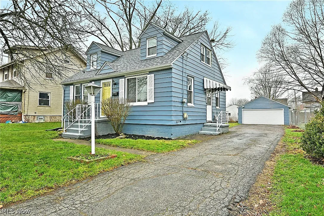 Building Photo - 1787 Bonnie Brae Ave NE