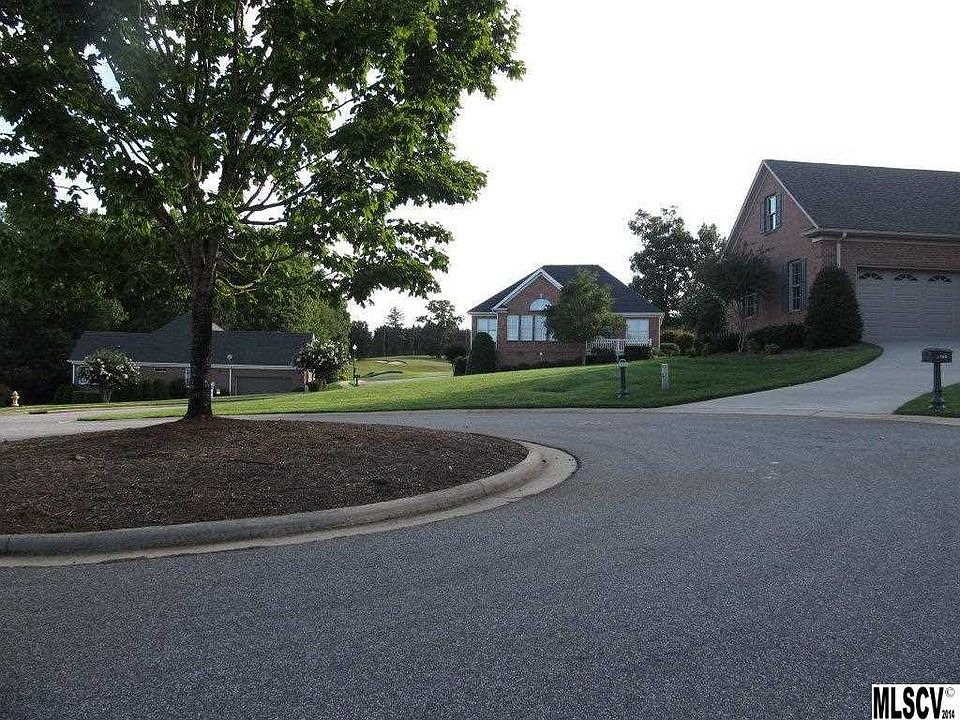 1st image of 3784 Sarazen Ct NE