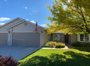 2555 E Green Canyon Dr, Meridian, ID 83642