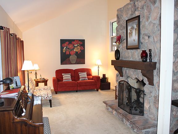 4th image of 536 Tanglewood Dr
