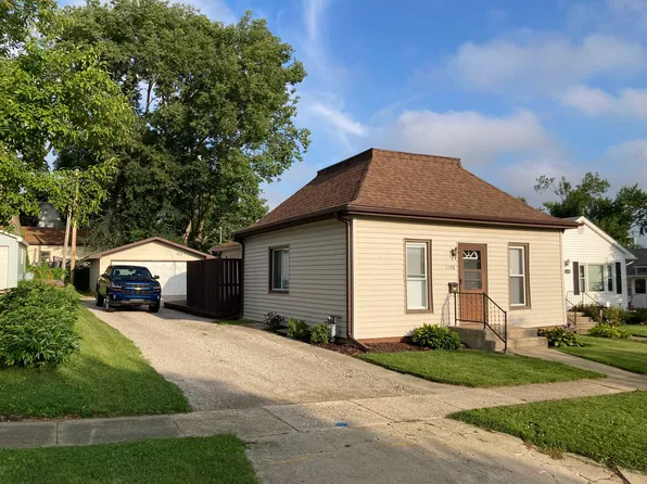 1248 8th St, Marion, IA 52302