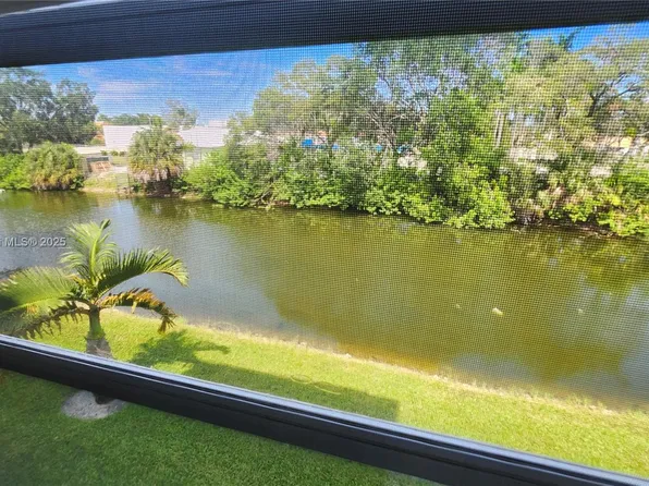 4299 NW 16th St APT 209, Fort Lauderdale, FL 33313