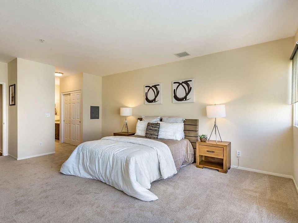 Bedroom - 1st level