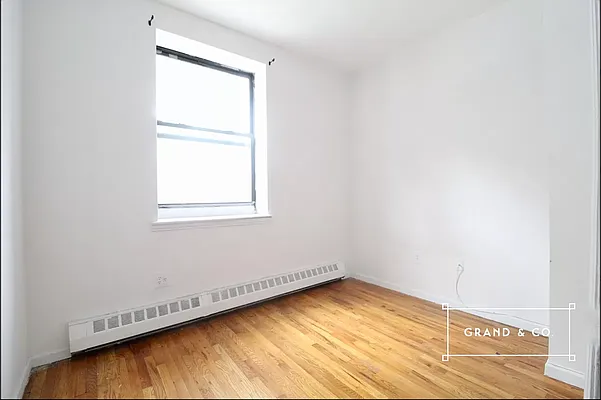 Rented by Grand & Co. | media 6