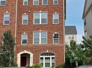 11821 Skylark Rd, Clarksburg, MD 20871