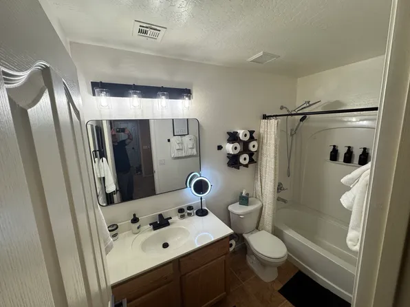 741 N Port Dr, Gilbert, AZ 85233