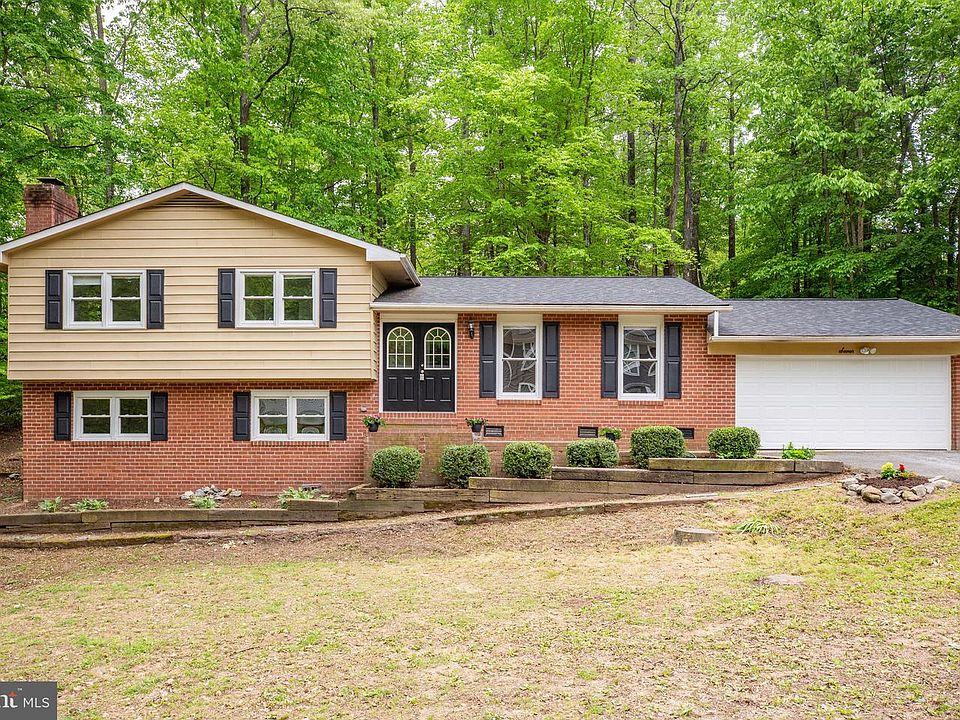 1st image of 7 Peace Pipe Ln