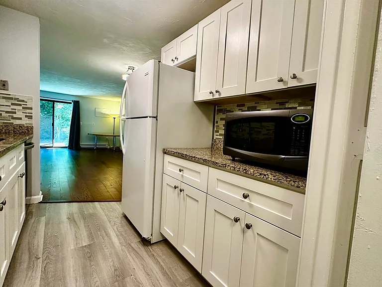 1205 Grafton St #B18 — Photo 10