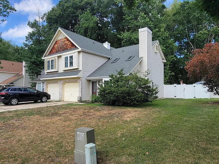 9 Stoney Dr — Photo 1
