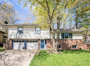 4818 NW Woody Creek Ln, Kansas City, MO 64151
