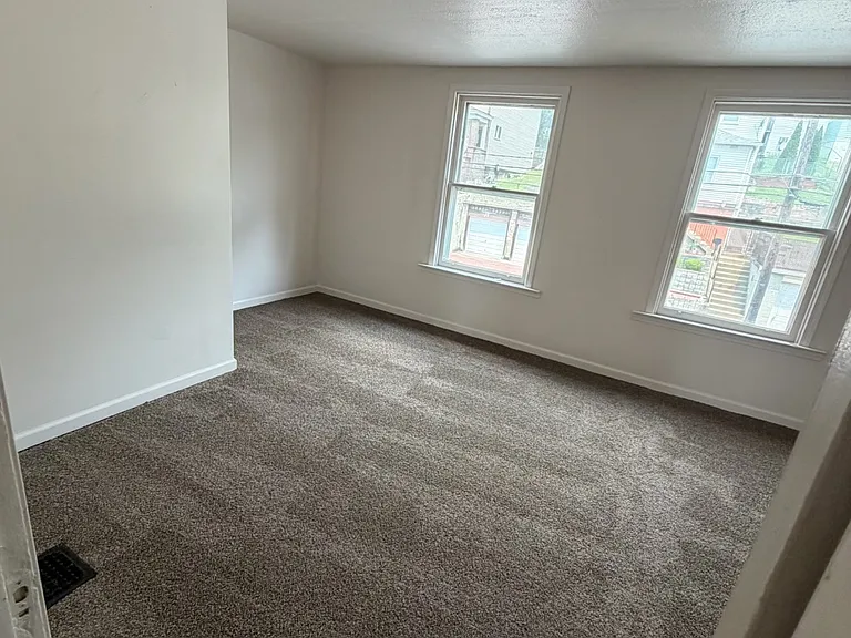 345 Woodward Ave — Photo 8