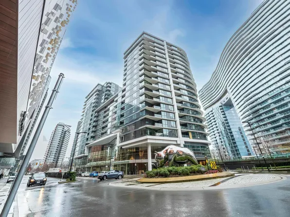 68 Smithe St #1507, Vancouver, BC V6B 0P4