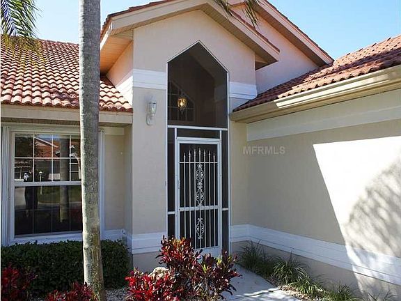 2nd image of 8389 Creekview Ln