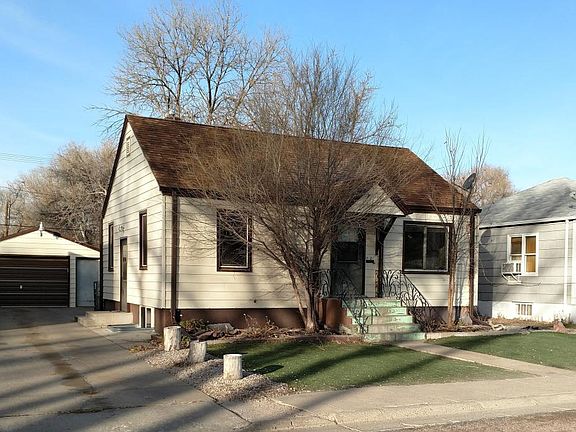 2nd image of 2626 W B St