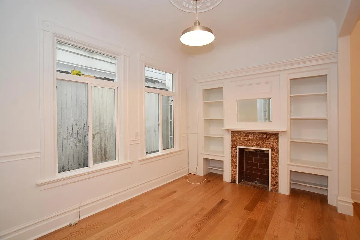 2 bed, 690 sqft, $4,300 — Photo 3