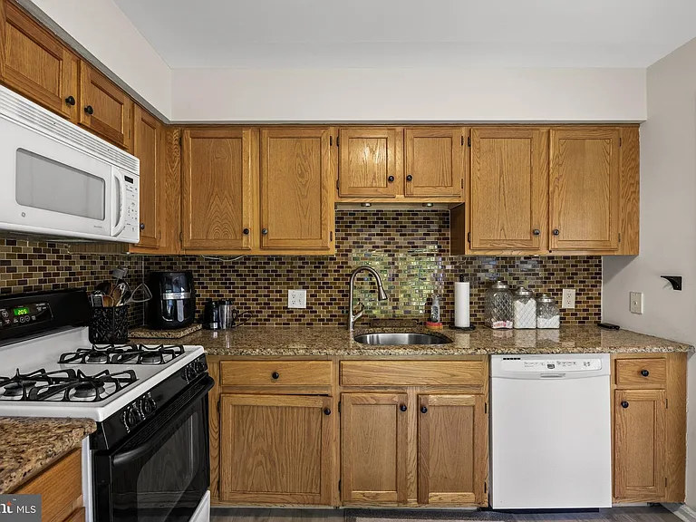 116 Wildflower Pl — Photo 7