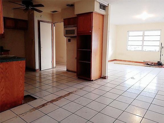 4th image of 4307 W Fig St