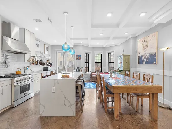1364 Hancock St, Brooklyn, NY 11237