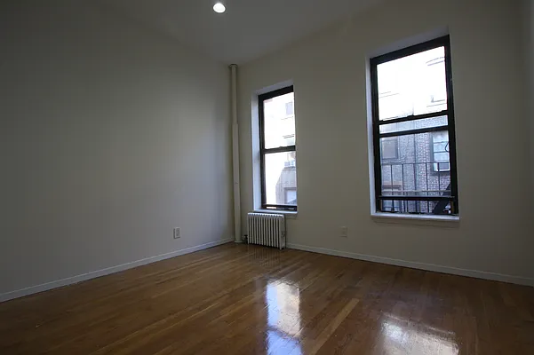 Rented by Compass | media 9