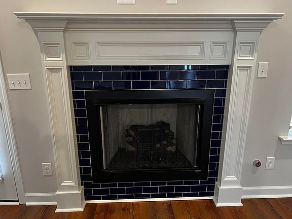 5th image of 7467 Hanford Dr