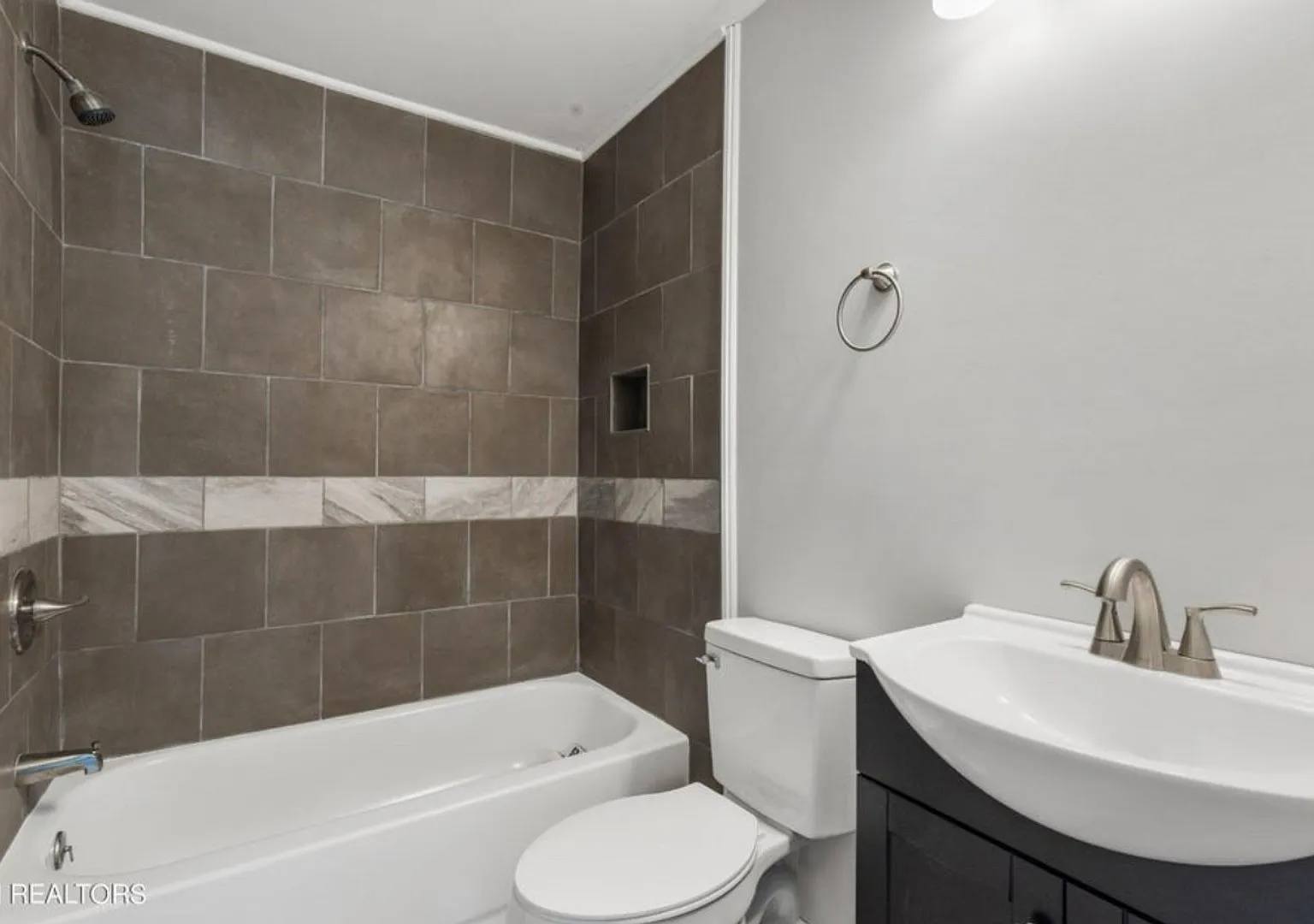 Rockwood 37854 - Showings begin 8/15/2026! — Photo 4