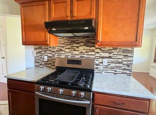 20-35 46th St #2A, Astoria, NY 11105
