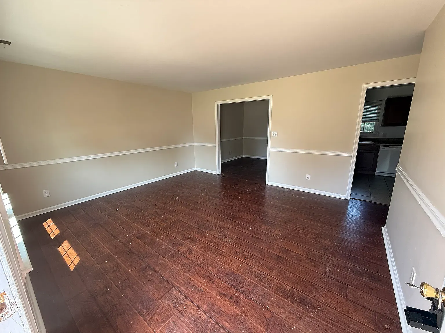 3 bed, 1.5 bath, 1288 sqft, $1,495 — Photo 3