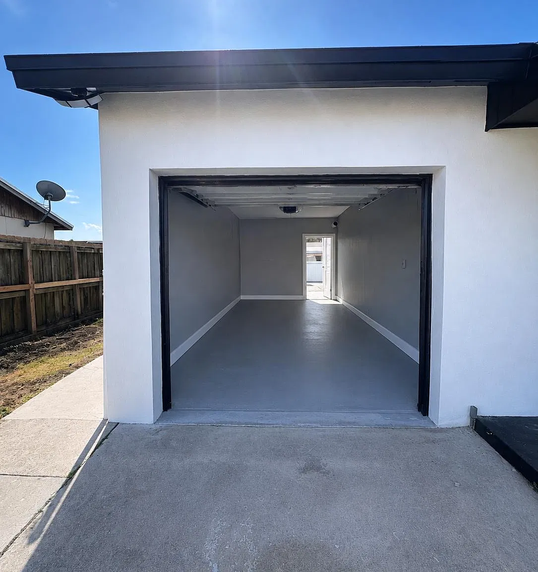2 bed, $2,700 — Photo 3
