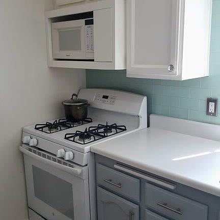 4th image of 9960 Owensmouth Ave Unit 27