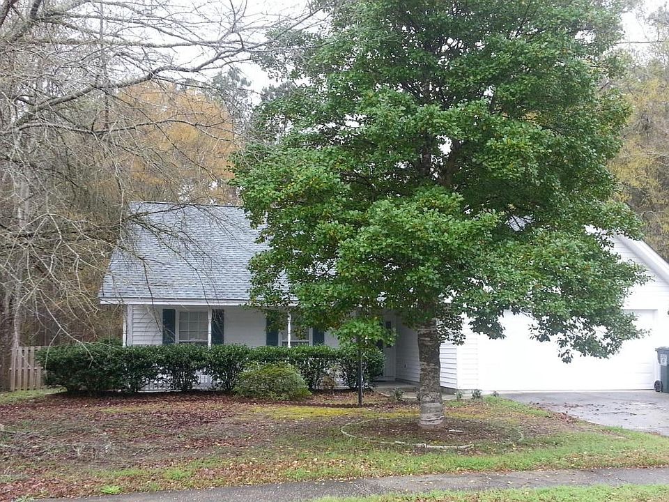 2nd image of 149 Iron Rd