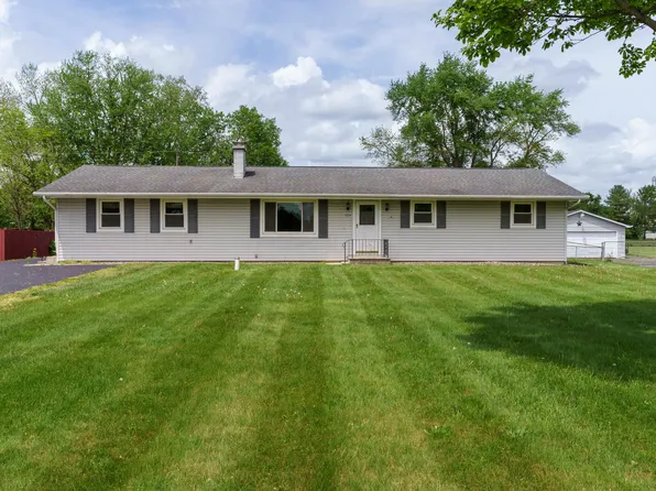724 Hibbs Rd, Lockbourne, OH 43137