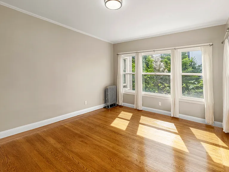 1745 Beach St #3 — Photo 2