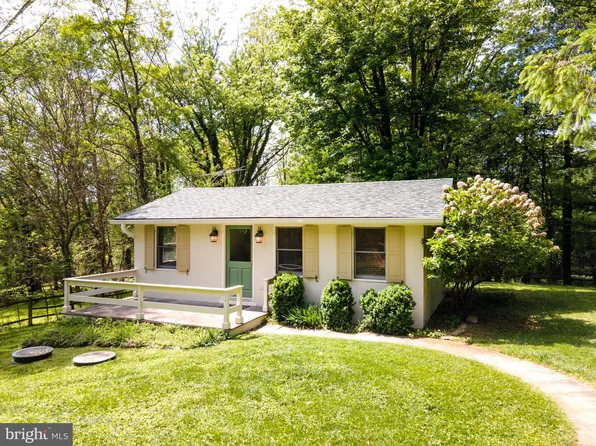 3018 Rectortown Rd, Marshall, VA 20115