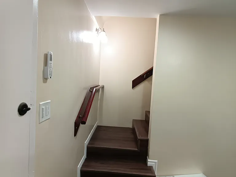 6809 Vinevale Ave #K — Photo 9