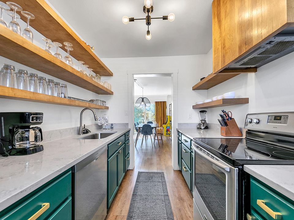 1st image of 940 Highway 98 E Unit 27