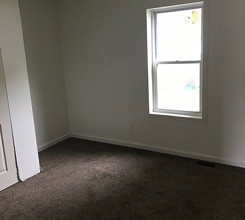 5th image of 1209 Chapel St