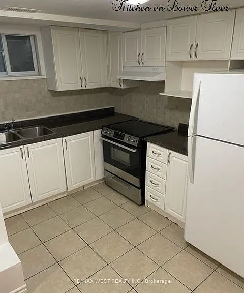 43 Montjoy Cres — Photo 8