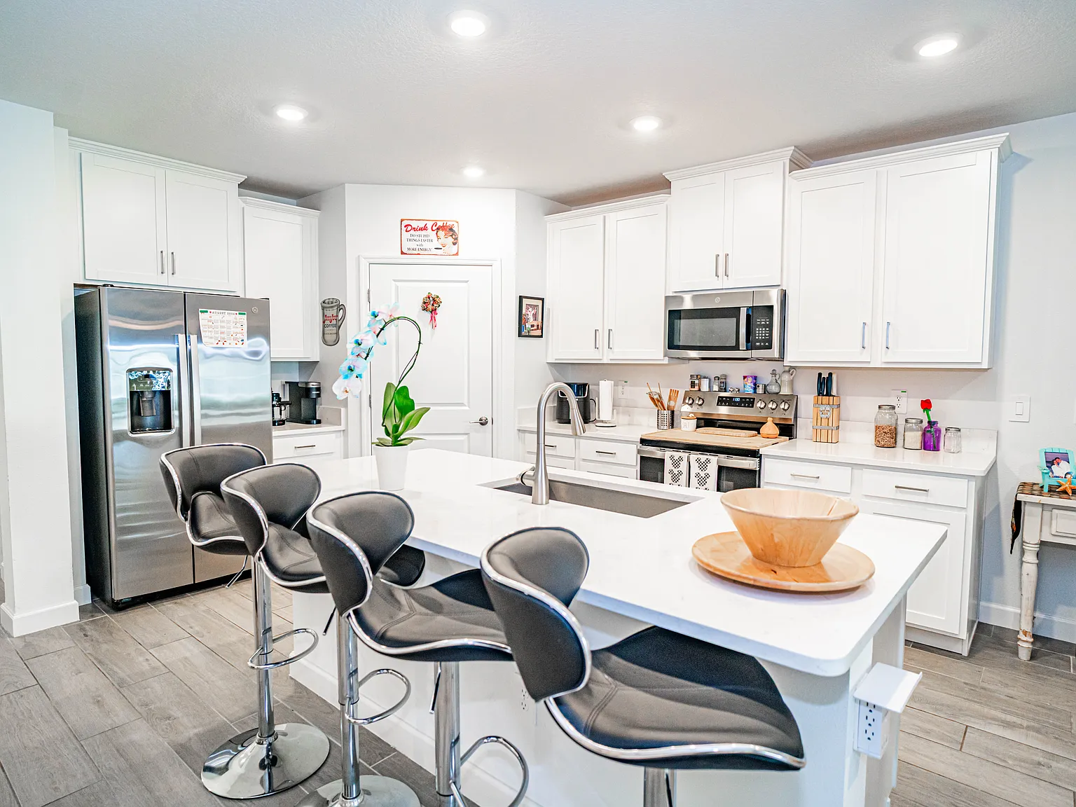 2 bed, 1405 sqft, $2,350 — Photo 3