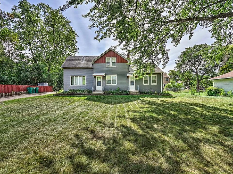 1st image of 234 Haskell St W #234
