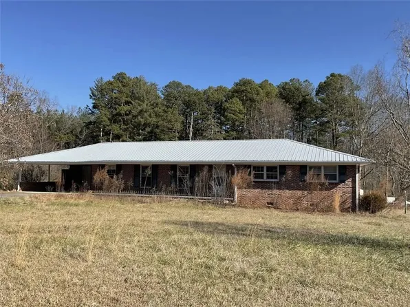 142 S Abbott Rd, Walhalla, SC 29691