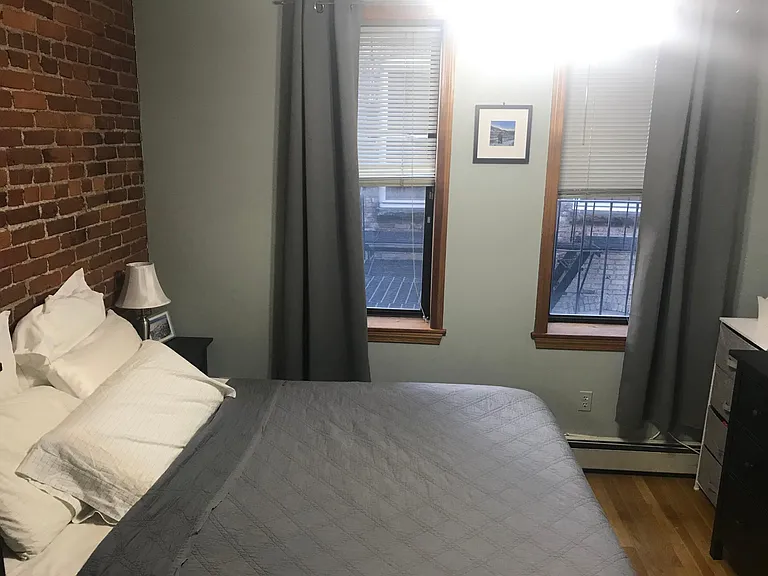 69 N Margin St #NO BROKER FEE — Photo 7