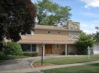 745 Marcella Rd, Des Plaines, IL 60016