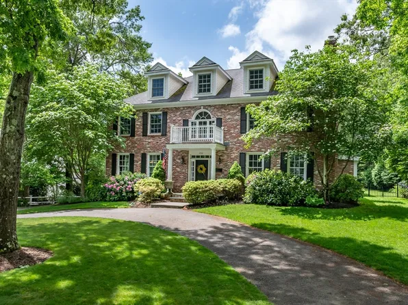 202 Bristol Rd, Wellesley, MA 02481