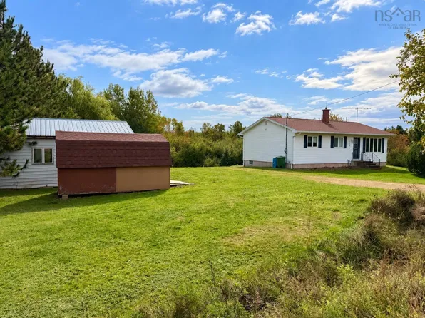 1366 Shinimicas Rd, Cumberland, NS B0L 1E0