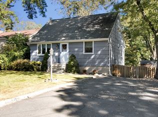 228 Cedar Ln, River Vale, NJ 07675