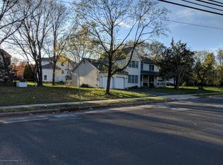 932 Somerset Ave, Lakewood, NJ 08701