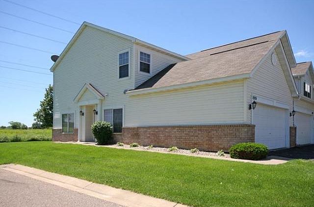 1st image of 1555 Yorkshire Ln